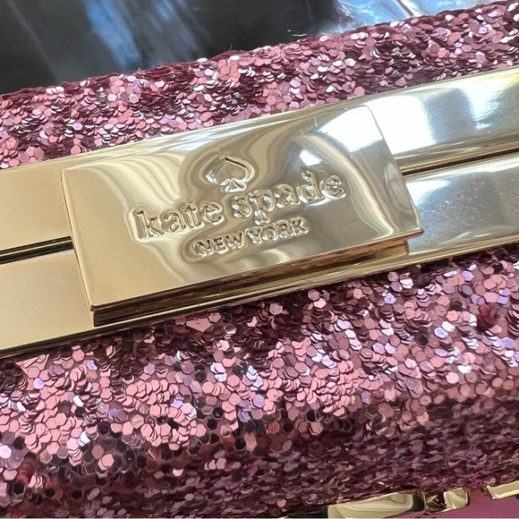 *SOLD* Kate Spade Who Moi Miss Piggy Clutch - Picture 13 of 16